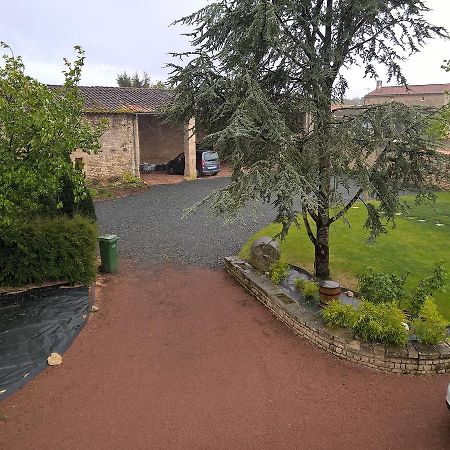 مبيت وإفطار Saint-Pompain Entre Marais Et Gatine المظهر الخارجي الصورة